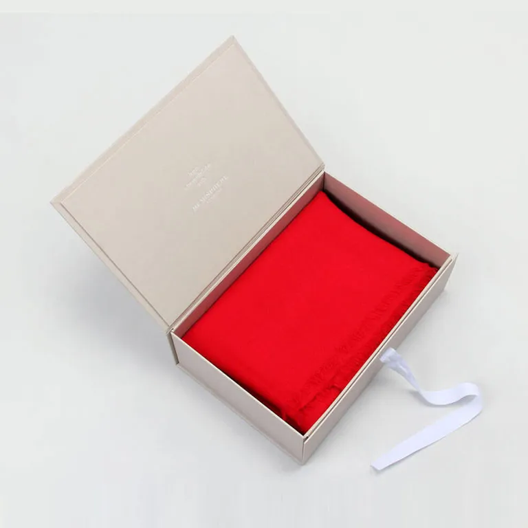 foldable magnetic closure boxes